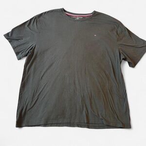Tommy Hilfiger Black T-Shirt - Size XXXL